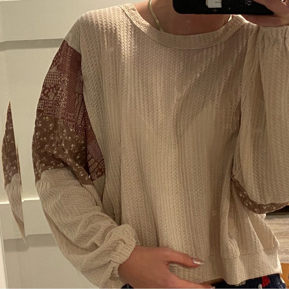 Forever 21 tan and patterned long sleeve blouse. Medium. Worn at most 3 times